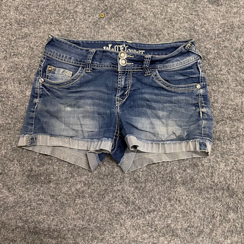 WallFlower Denim Shorts Womens Size 7 Blue Cuffed Casual Double Button Jean